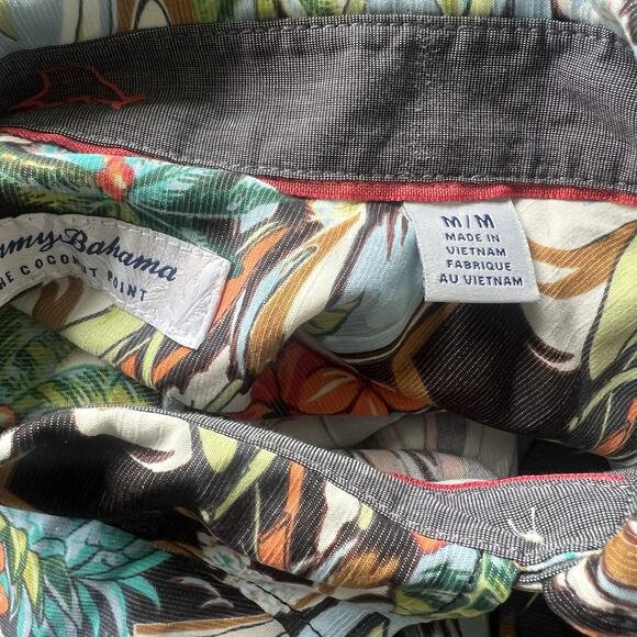 Tommy Bahama Coconut Point Tropical Surf Hawaiian Button Down Shirt Mens Medium - Picture 6 of 8